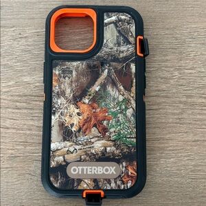 OtterBox Defender Series DROP+ Realtree Camo Case for iPhone 13